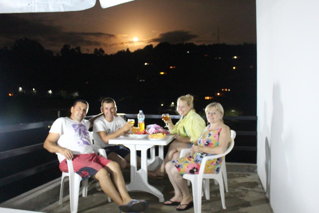 Hotel Holiday House Green Cape Batumi Mtsvane Kontskhi Exterior foto